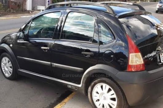 Casal de ladrões é preso em C3 com placas de Celta