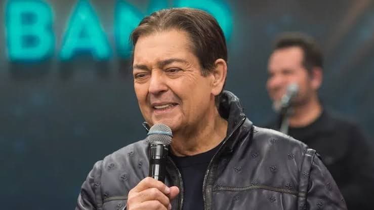 Após transplante, Faustão é extubado e respira sem auxílio de aparelhos