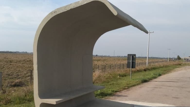 Novos abrigos em pontos de ônibus serão instalados em Laguna