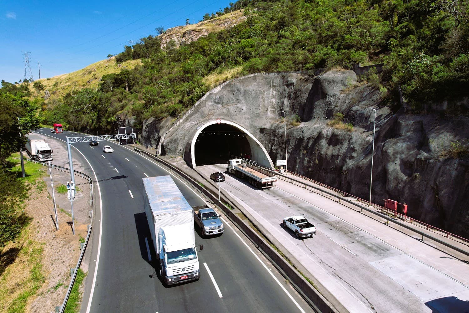 Tráfego no túnel Formigão será estreitado a partir da noite desta sexta-feira (15)