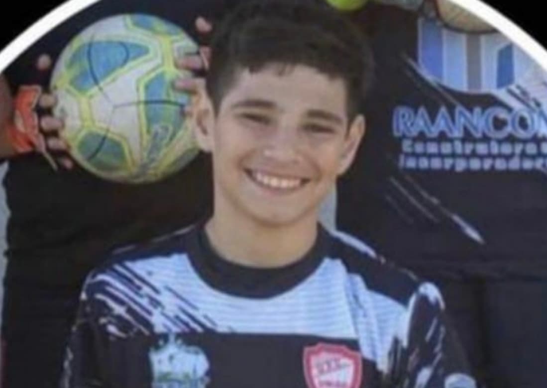 Adolescente morre após supostamente aspirar desodorante em desafio proposto na internet