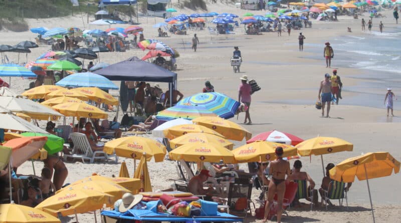 Setor hoteleiro tem alta na temporada de verão em SC, aponta pesquisa