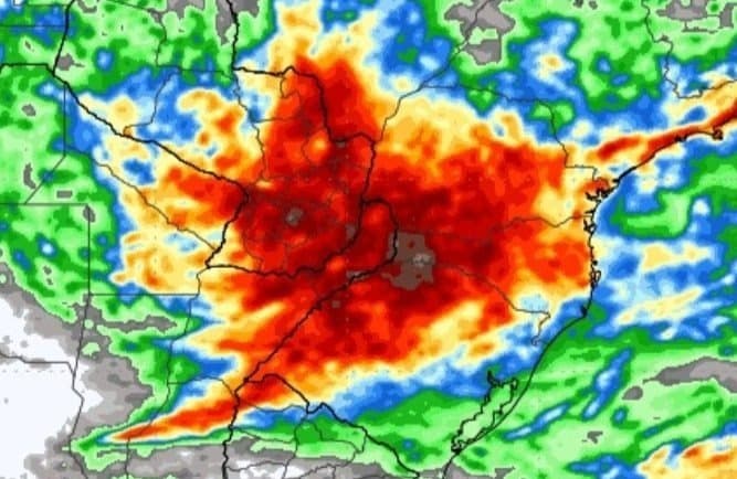 Fim de semana deve ser de temporais em Santa Catarina