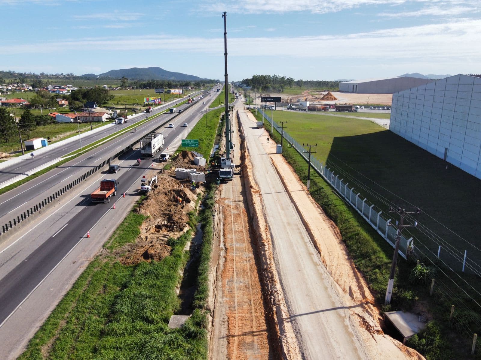 Nova passarela começa a ser construída no trecho sul da BR-101