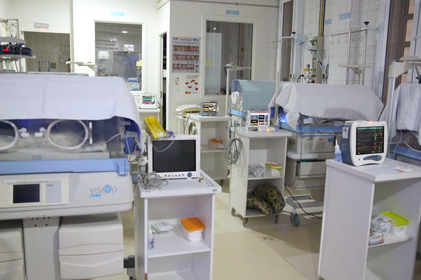 Mais uma fase da reforma e ampliação da UTI Neonatal e Pediátrica de Tubarão é concluída