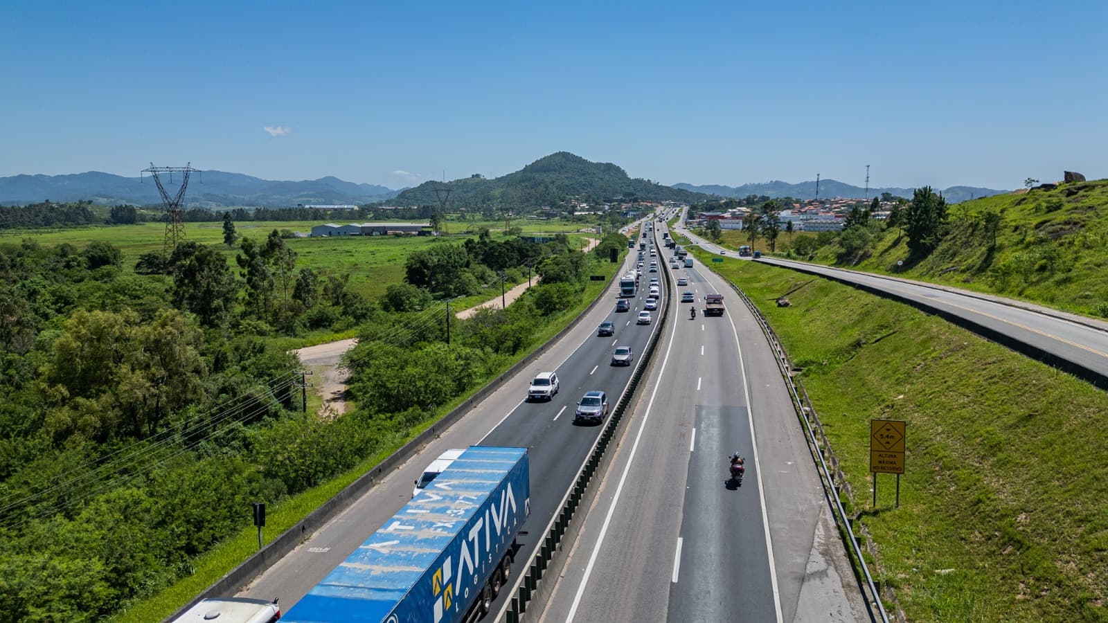 2 milhões de veículos devem trafegar pelo trecho Sul da BR-101 durante o final de ano