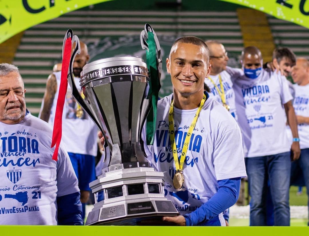 Hercílio Luz confirma a volta de Jean Martim para o Catarinense