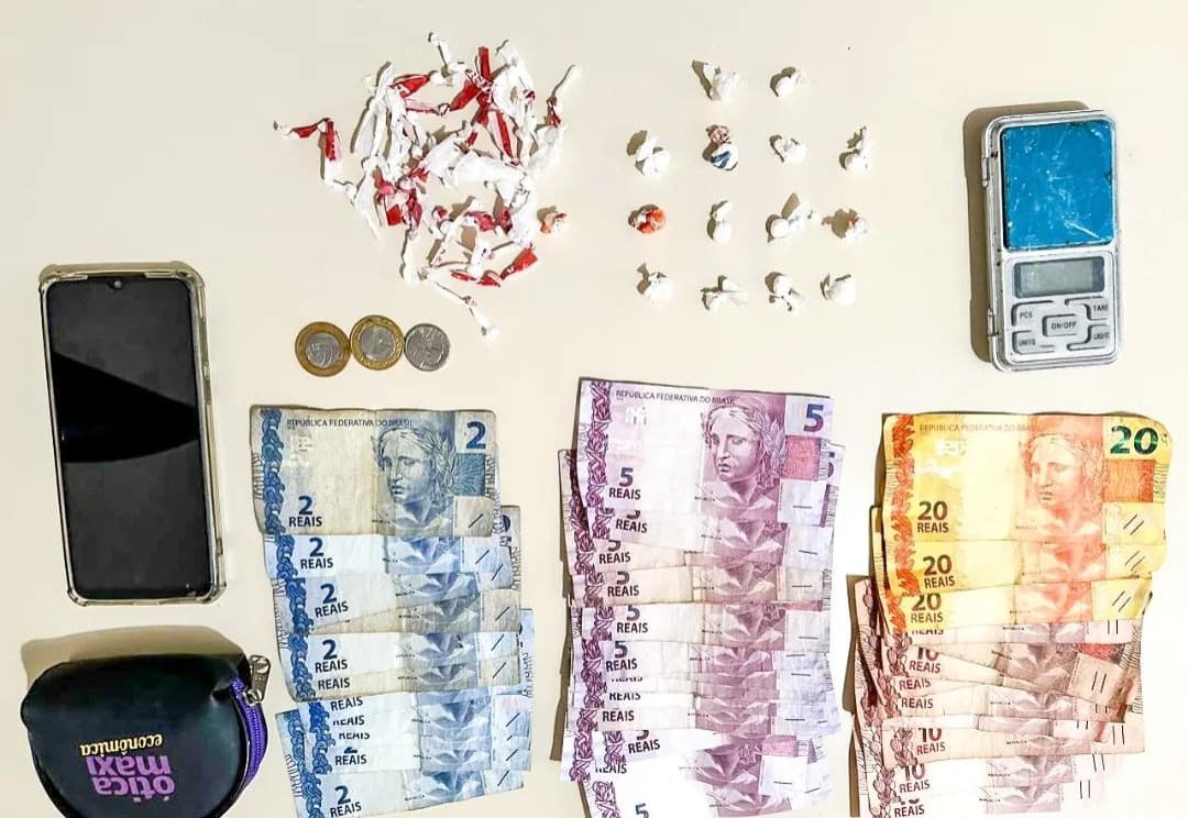 Casal é preso por tráfico de drogas em Capivari de Baixo