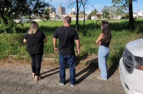 Fiscalização de terrenos e imóveis abandonados será intensificada em Tubarão