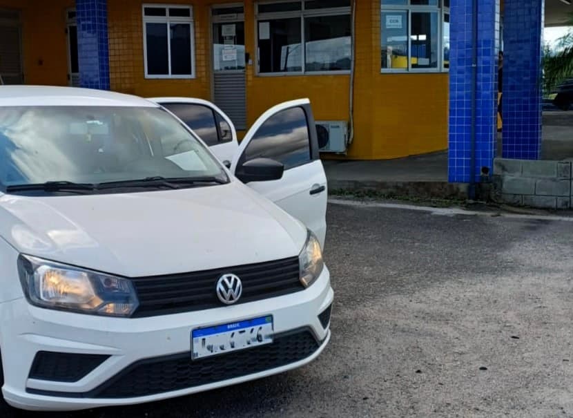 Carro roubado no Paraná e que circulava clonado é recuperado em Jaguaruna