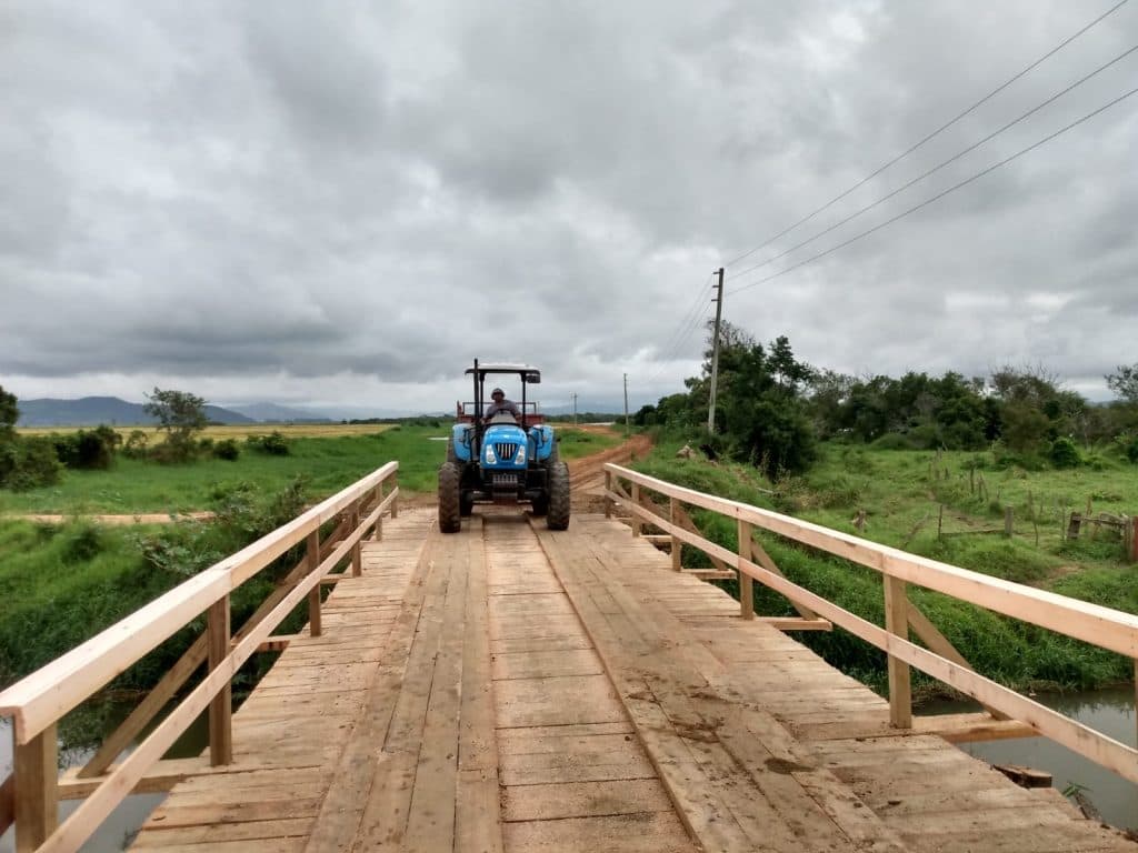 Acabamentos da nova ponte provisória da Rodovia Aggeu Medeiros são concluídos