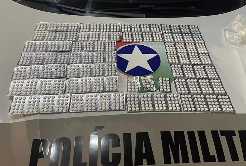 Homem é preso com quase 1.500 comprimidos de anfetaminas em Imbituba
