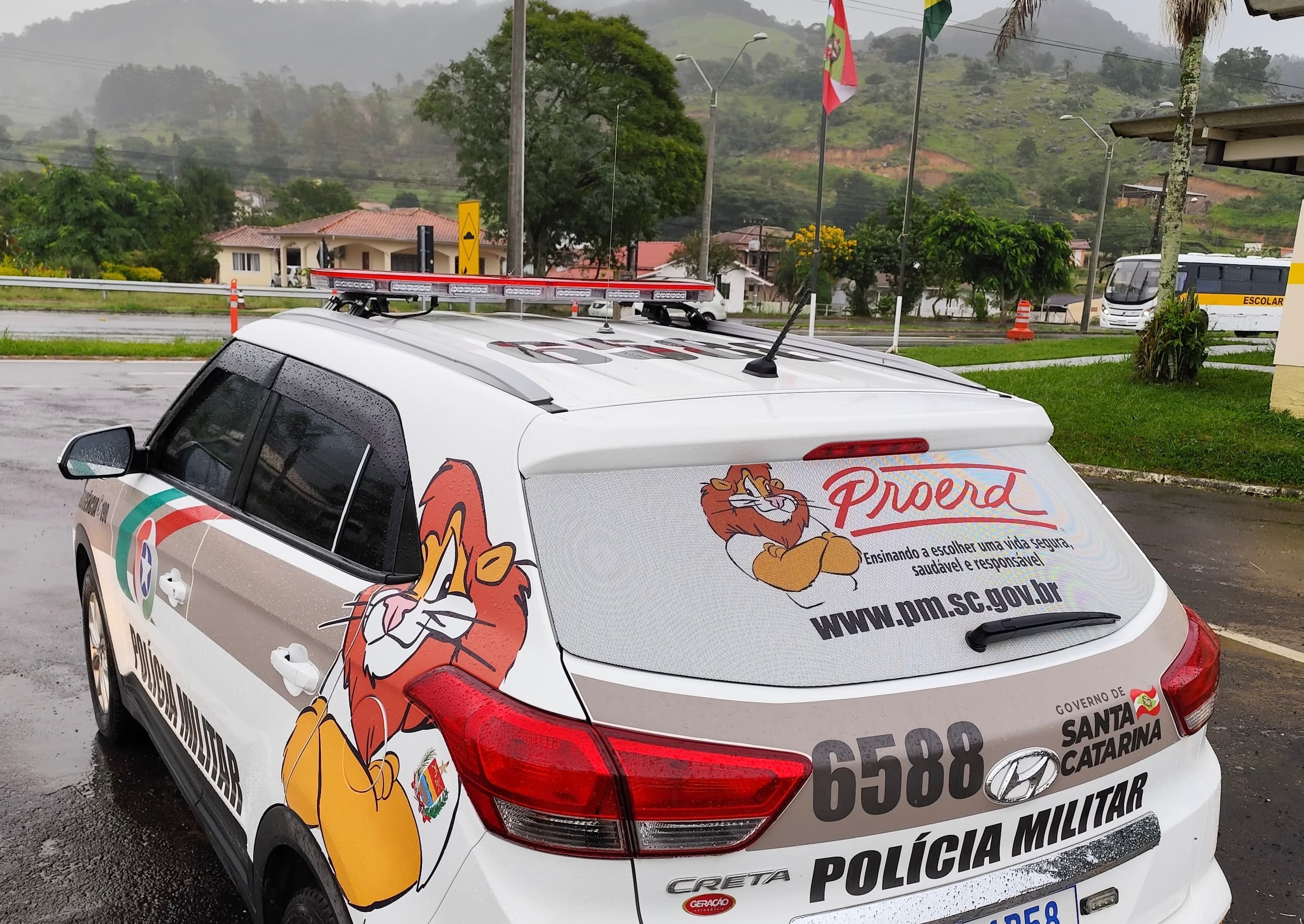 Criança é socorrida e salva por policiais militares de Gravatal