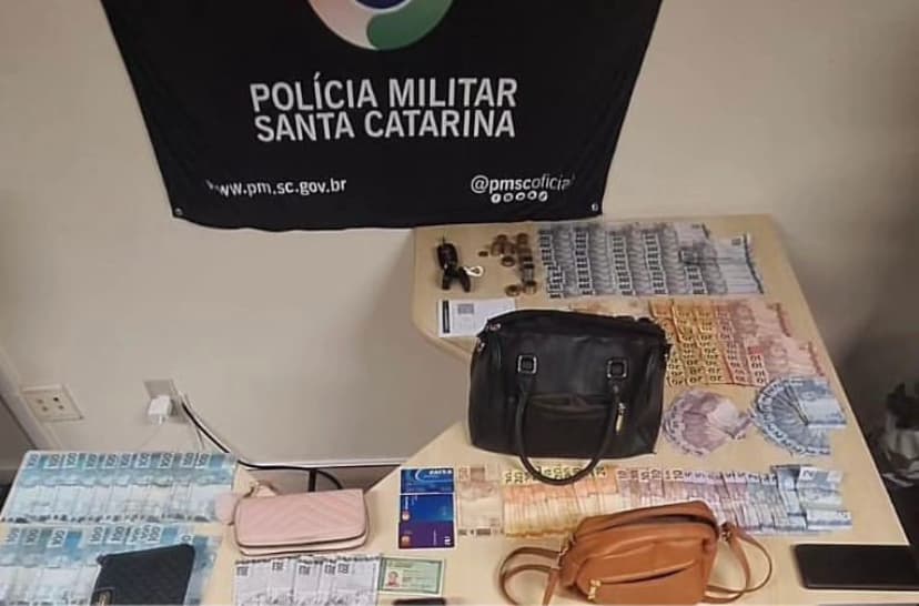 Quadrilha de mulheres é presa com mais de R$ 11 mil em notas falsas