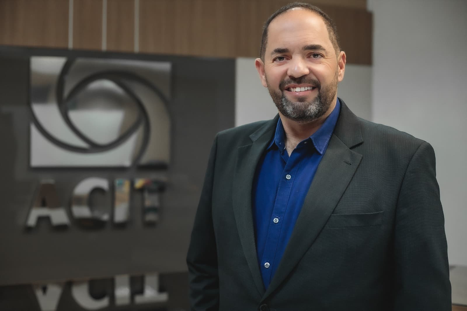Alexsandro da Cruz Barbosa assumirá a presidência da Acit em julho