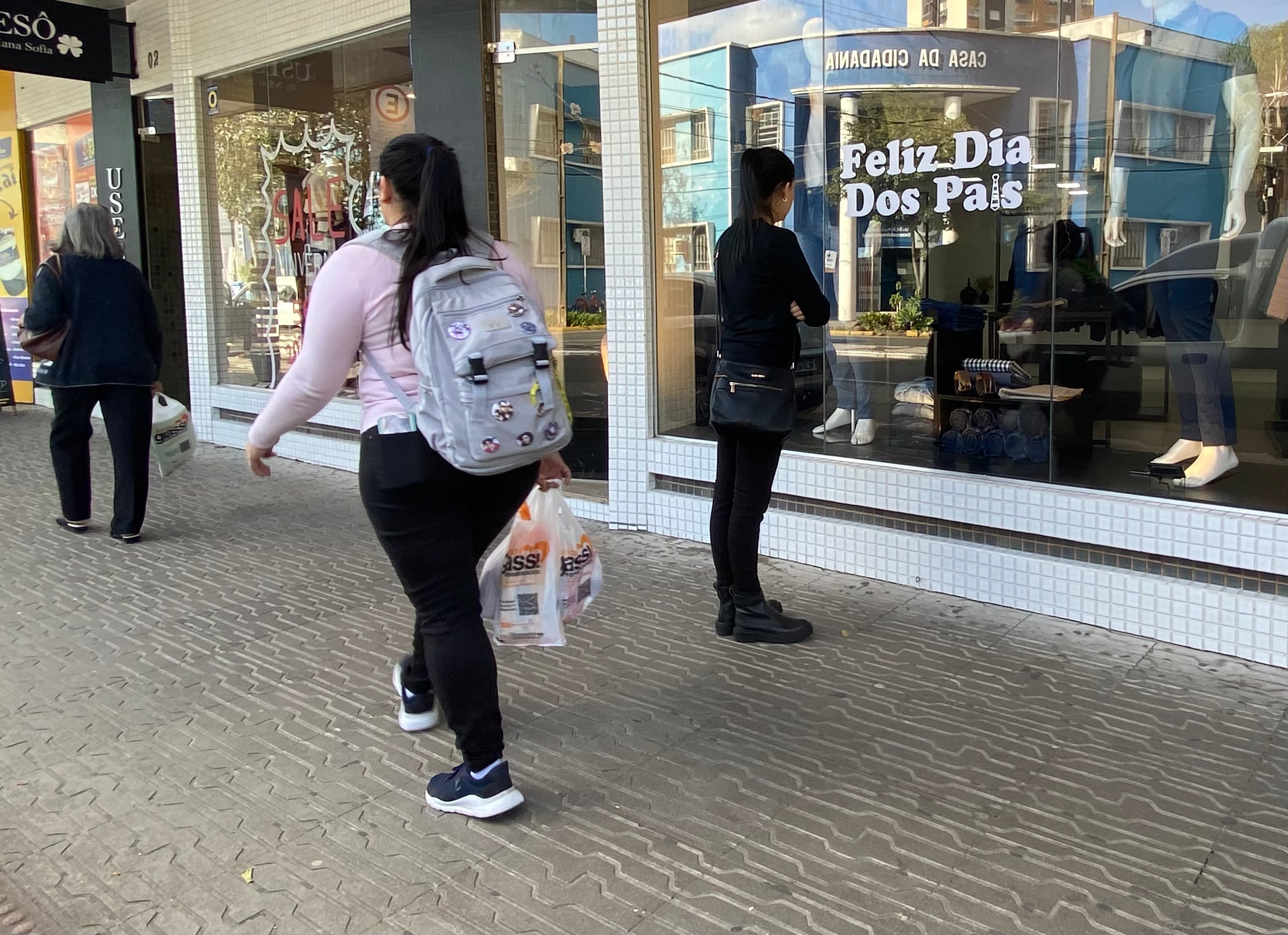 Comércio de Tubarão abrirá até mais tarde nestas sexta (9) e sábado (10), véspera do Dia dos Pais