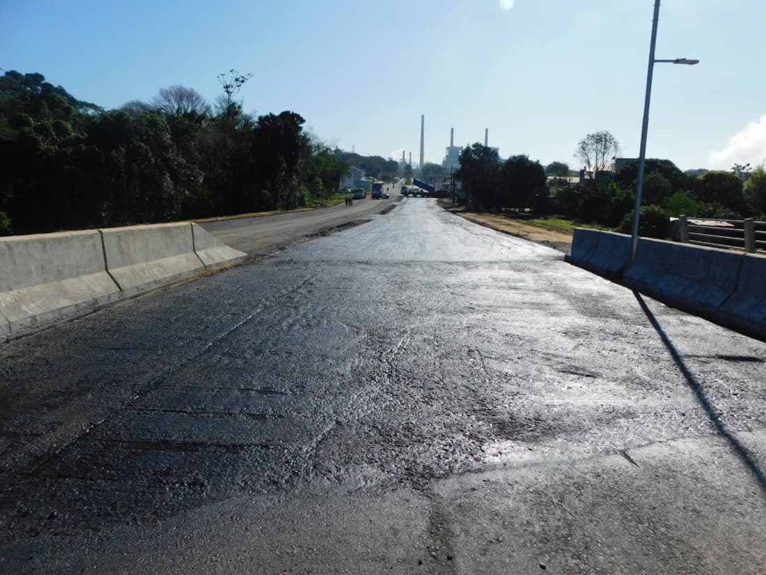 Obras do acesso à ponte entre Capivari e Tubarão devem ser concluídas em duas semanas