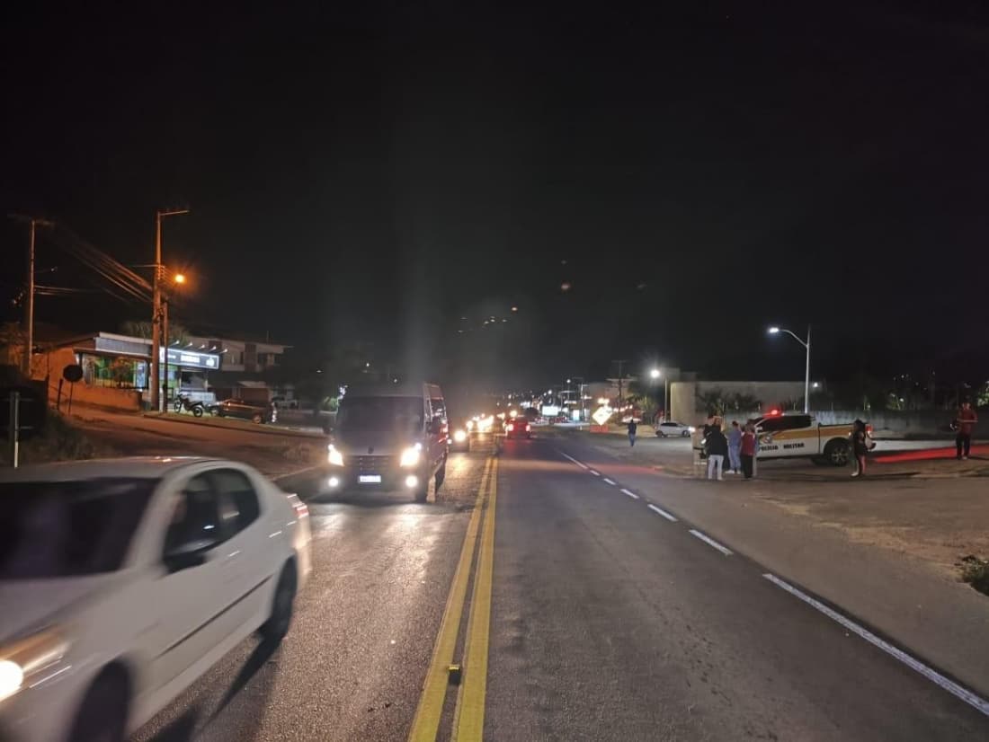 Idoso morre após ser atropelado no acostamento da SC-370