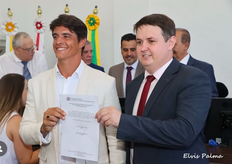 Pedido de cassação do prefeito e do vice de Laguna é negado pela Justiça Eleitoral