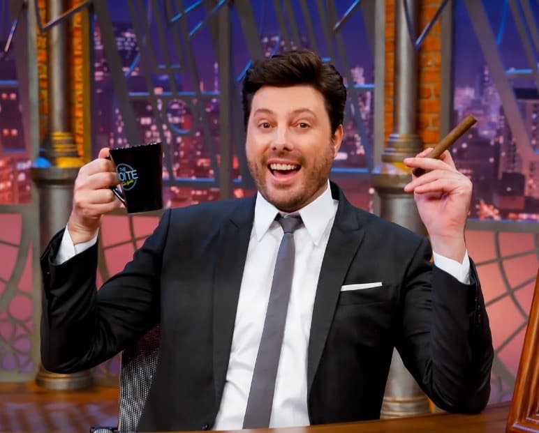 Danilo Gentili fará apresentação de stand-up em Tubarão em abril