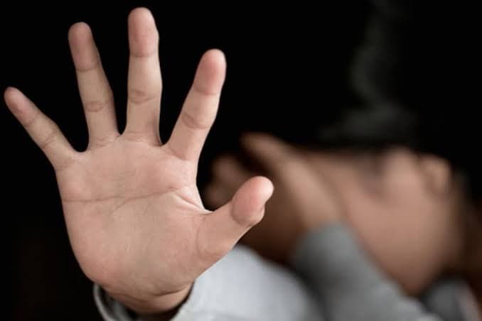 Mãe e padrasto acusados de estupro e maus-tratos contra adolescente na região são presos no PR