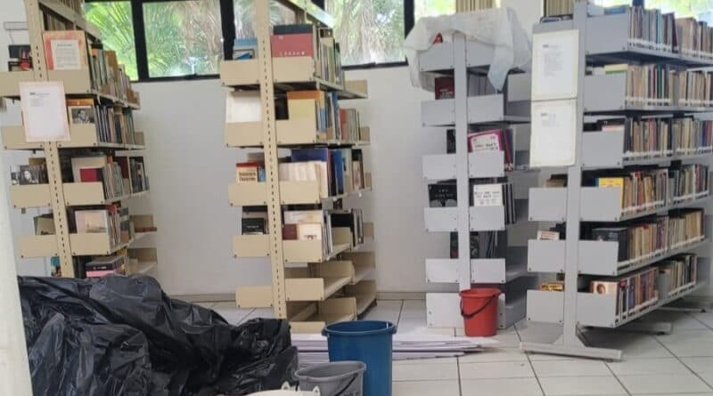 Biblioteca pública de Tubarão está fechada para reforma