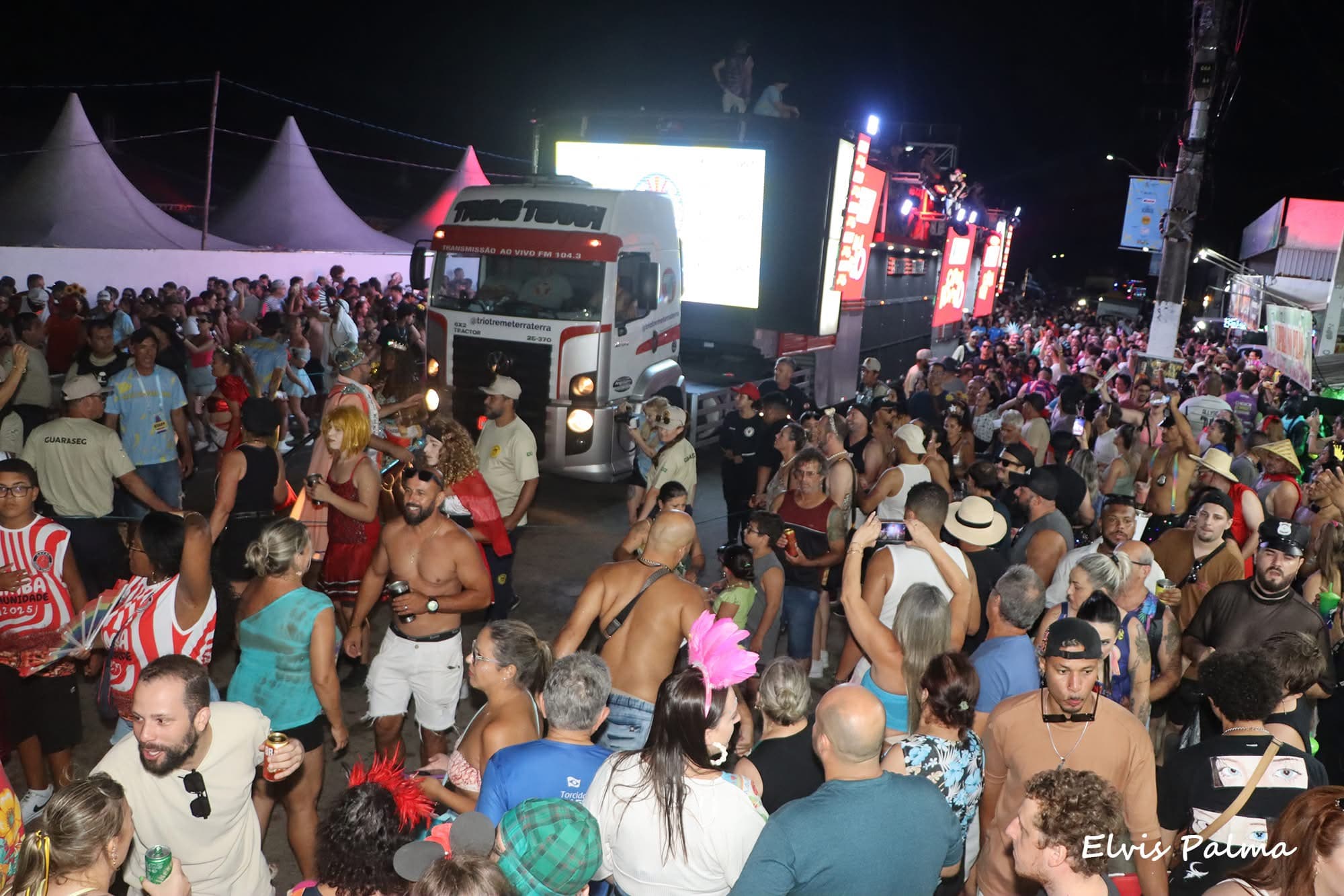 Carnaval 2026 começa a ser planejado em Laguna com avaliações da festa de 2025