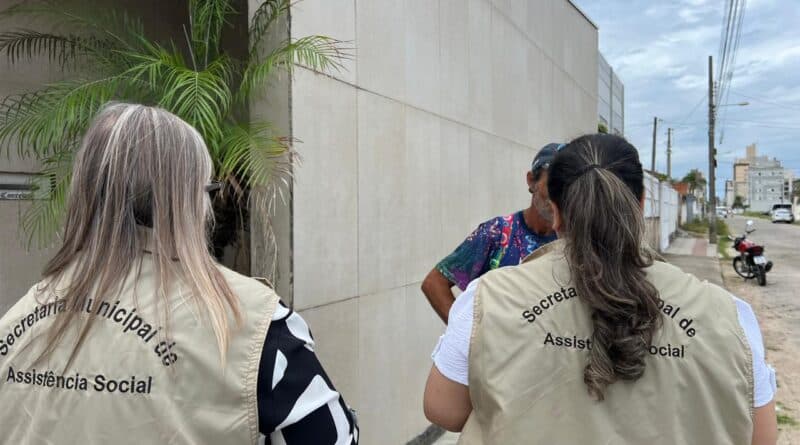 Ação é realizada em Laguna para acolher pessoas em situação de rua no frio