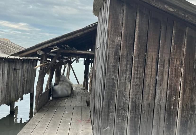 Morte de homem encontrado em rancho de pesca com sinais de violência é investigada
