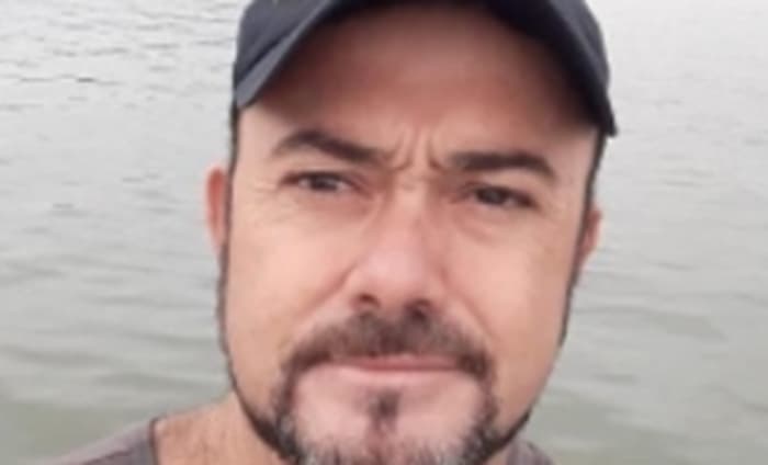 Homem de 41 anos morre ao ser atropelado por ônibus