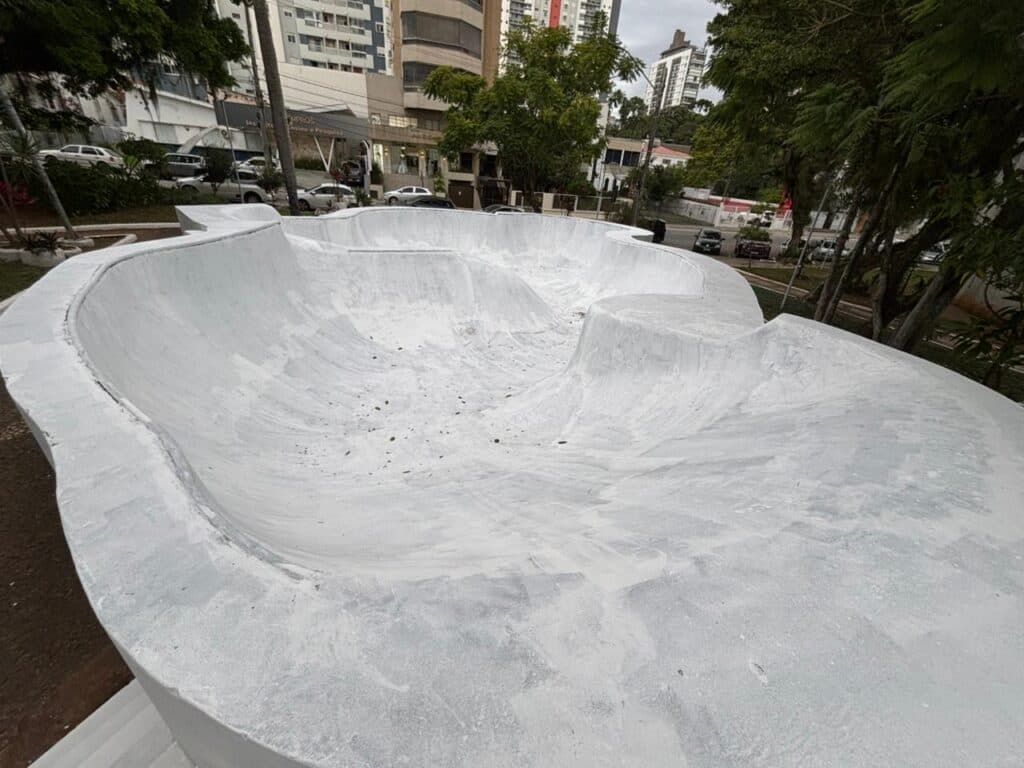 Pista de skate do Centro de Tubarão é revitalizada
