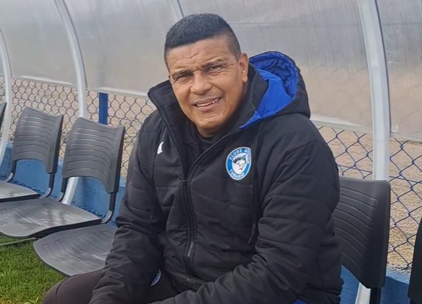 Técnico e auxiliar do Atlético Tubarão são dispensados pelo clube