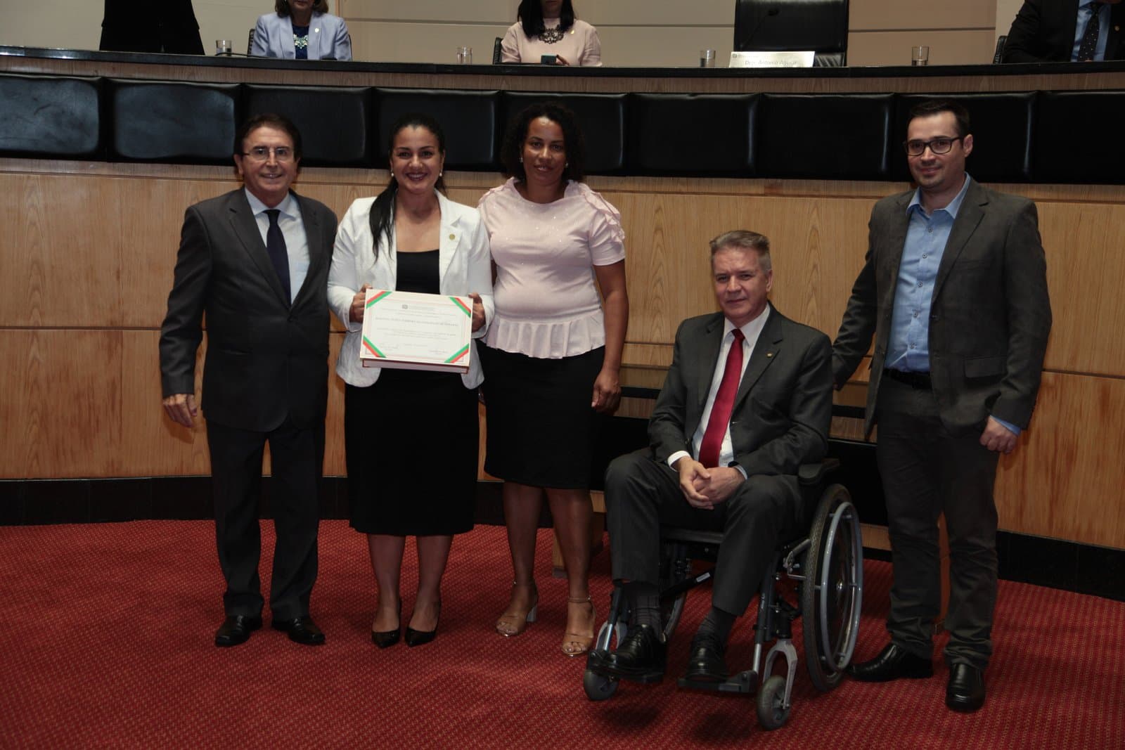 HNSC recebe homenagem pelo apoio a SC Transplantes