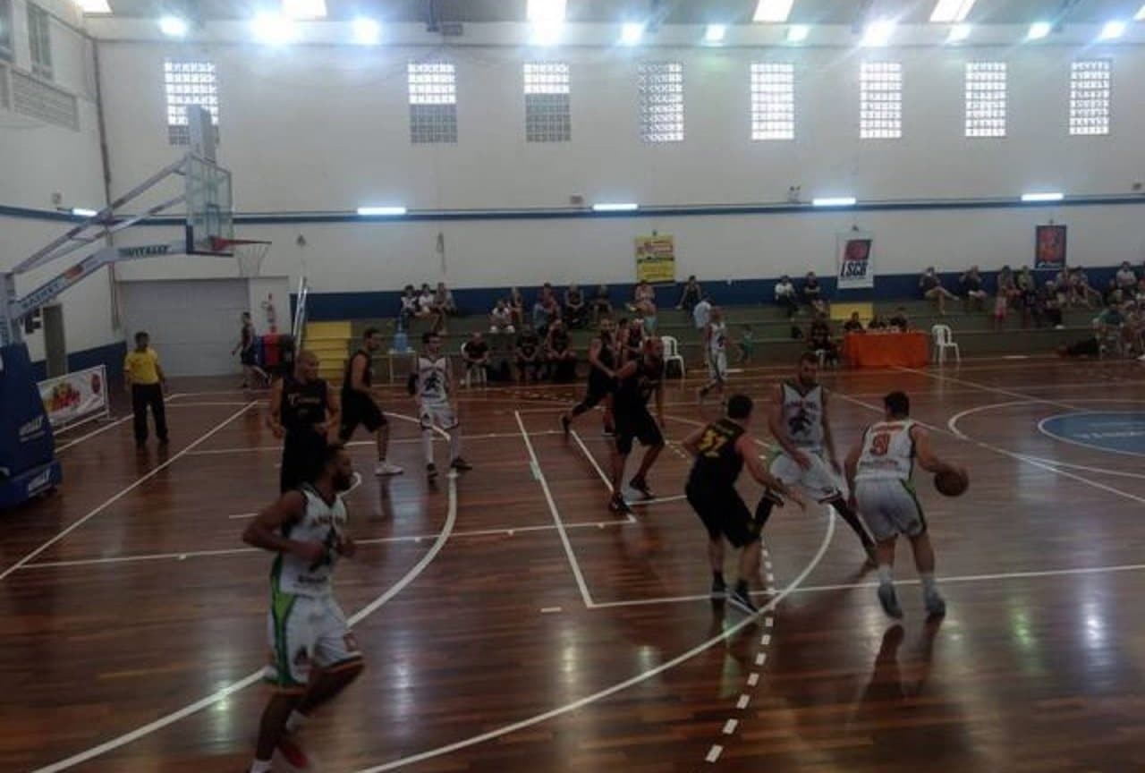 LSCB: times de Tubarão estreiam com vitória na Liga de Basquete