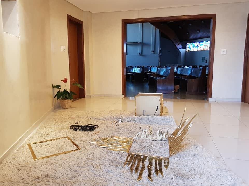 Fake News: Catedral vandalizada não é a de Tubarão