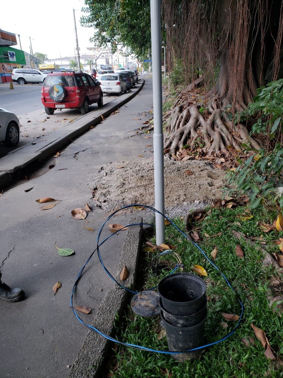 Vândalos danificam sistema de iluminação da Avenida José Acácio Moreira