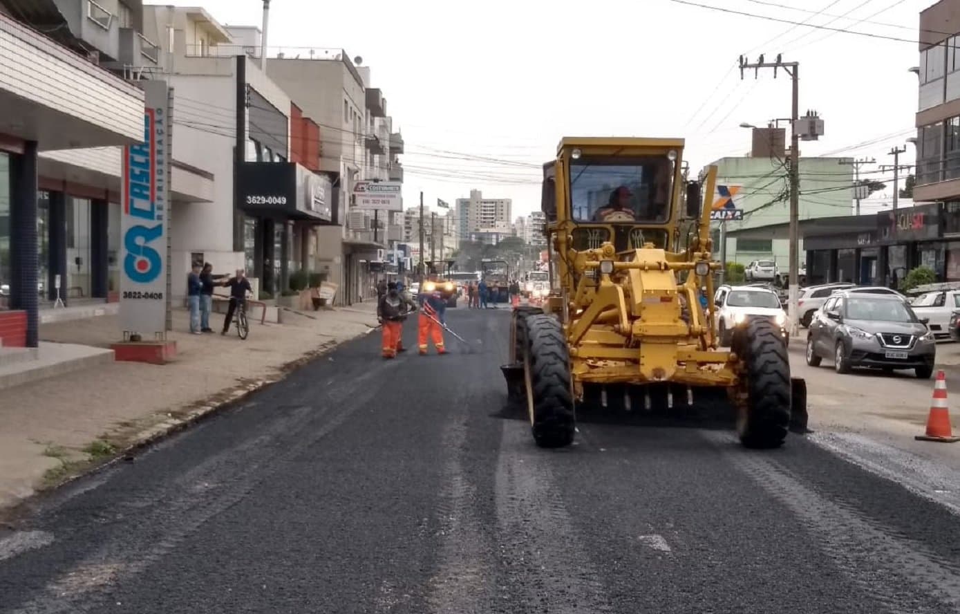 Segunda etapa de pavimentação da Avenida Patrício Lima é iniciada
