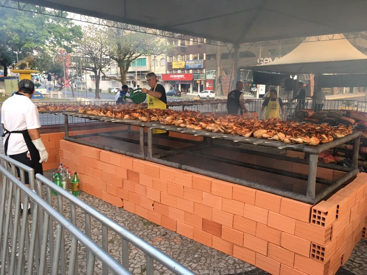 Rotary Club realiza mais um "Galeto Solidário", nesta sexta-feira (7)