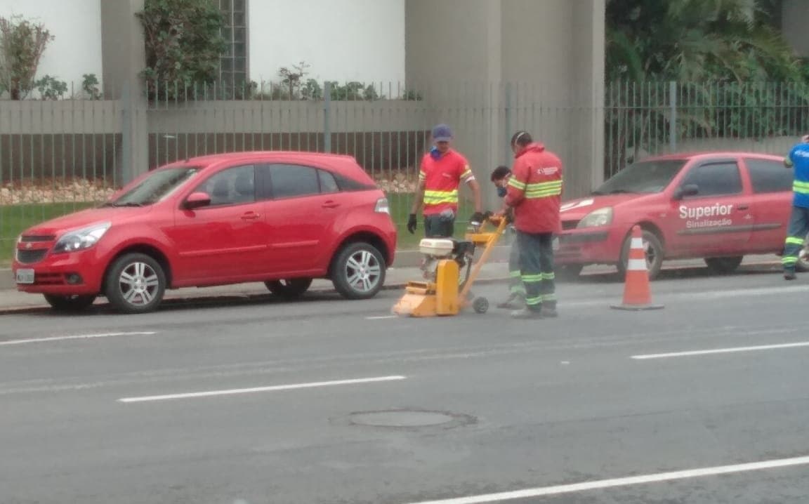 Empresa erra largura das faixas e pintura da Patrício Lima será refeita