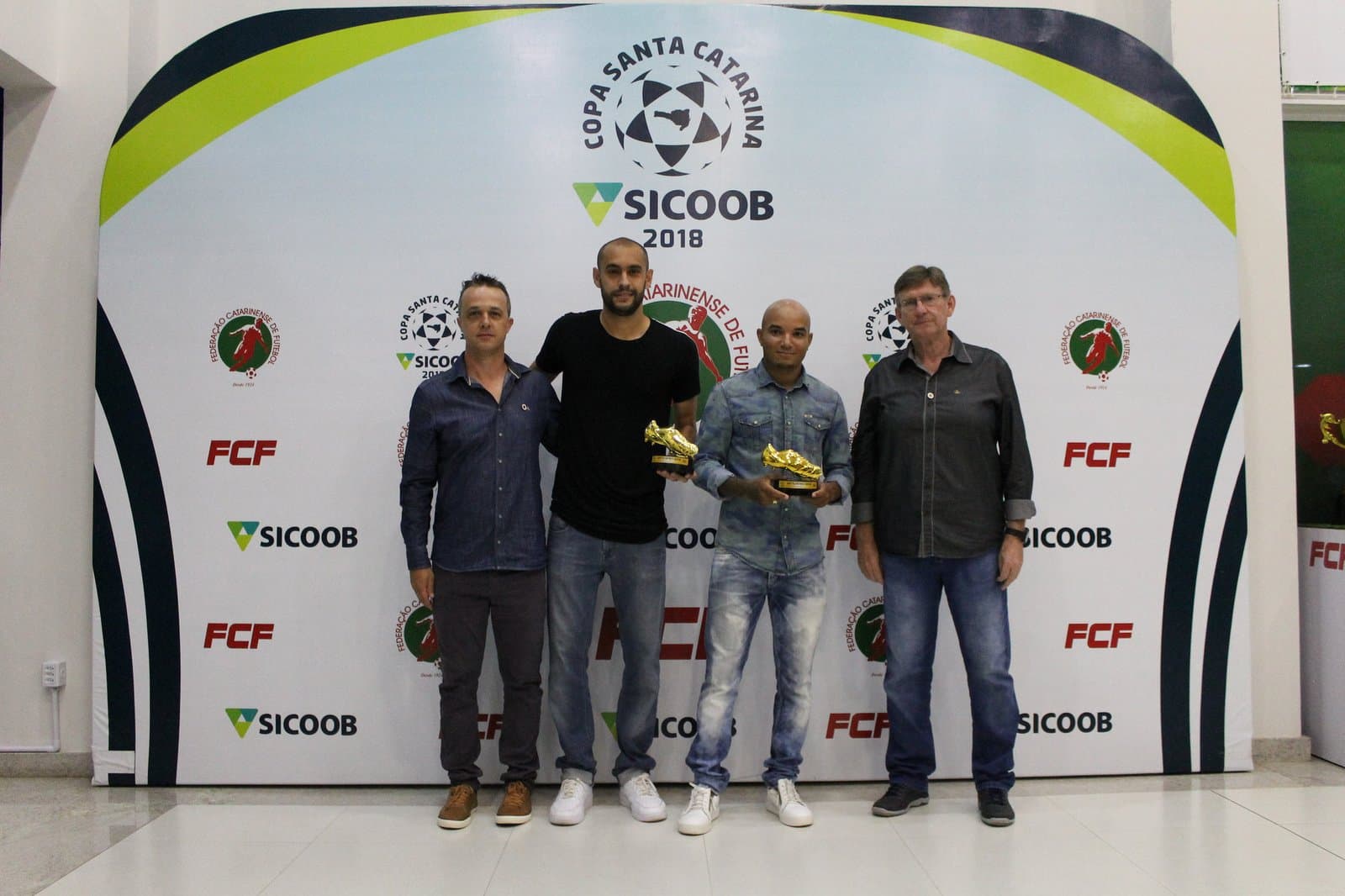 Seleção da Copa SC tem quatro jogadores do Hercílio Luz e um do Tubarão