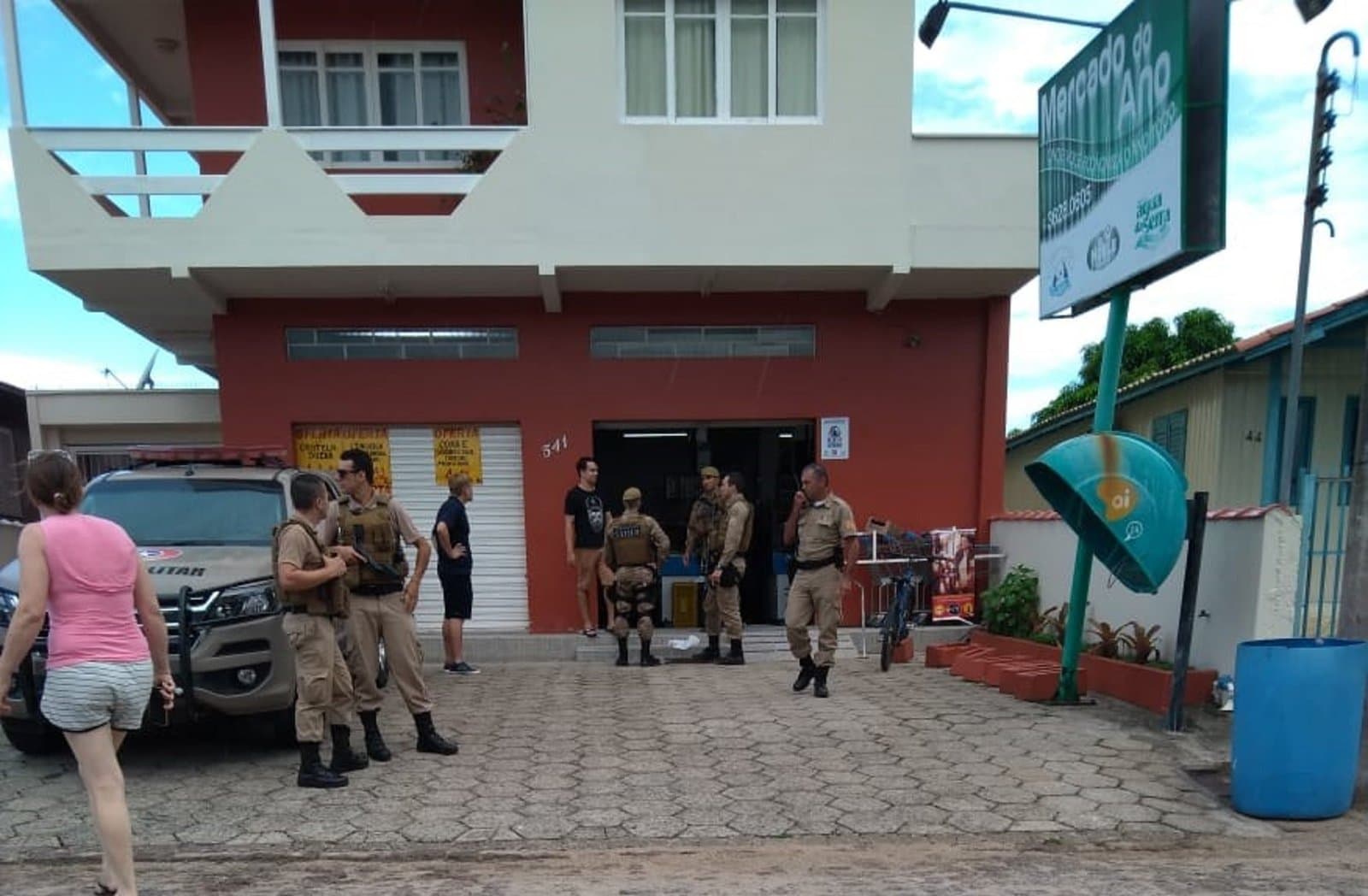 Bandido é baleado e morto durante assalto, no Humaitá de Cima