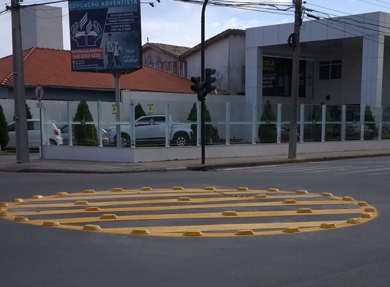 Rotatória torna trânsito mais rápido na Avenida Pedro Zapelini