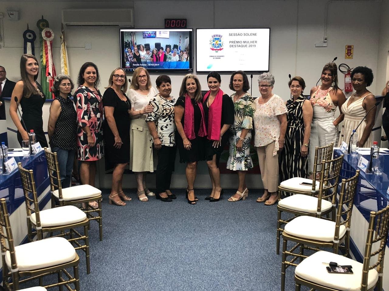 Treze tubaronenses recebem o Prêmio Destaque Mulher 2019