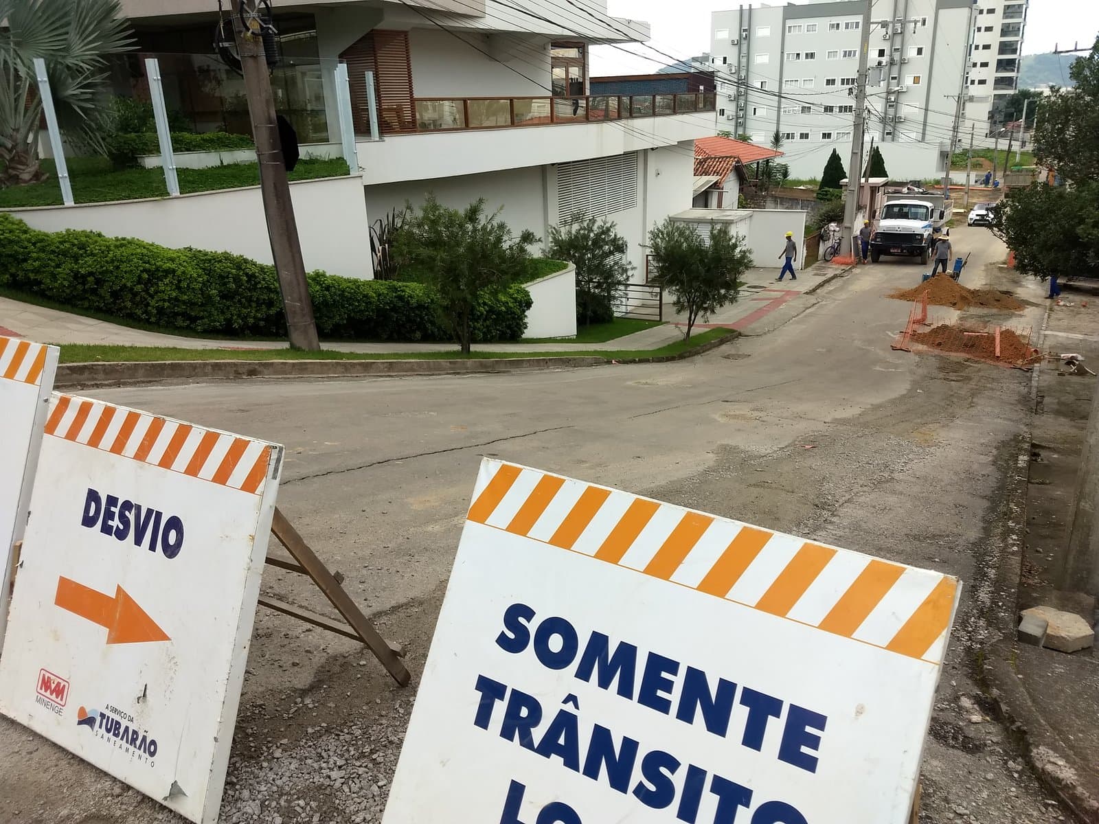 Obras ocorrem em 10 ruas nesta quinta-feira (28)