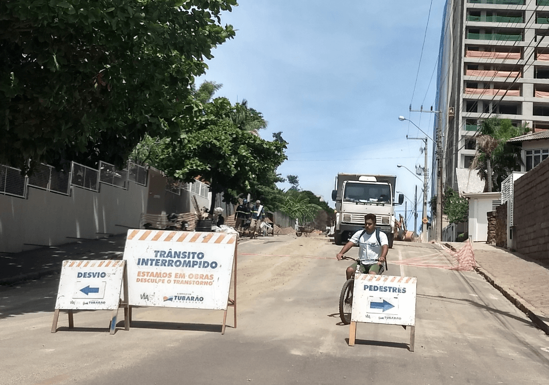 Nove ruas estarão em obras nesta segunda-feira (11)