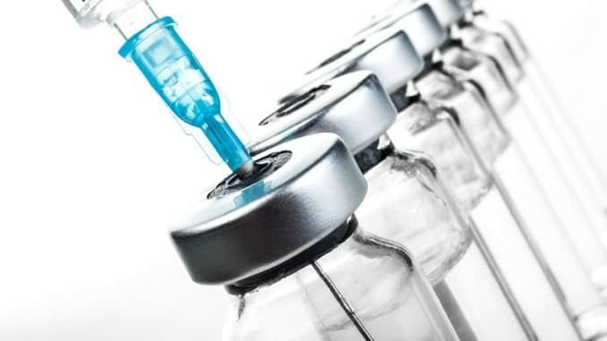 Ambulância circulará por Tubarão para vacinar contra febre amarela, HPV e meningite