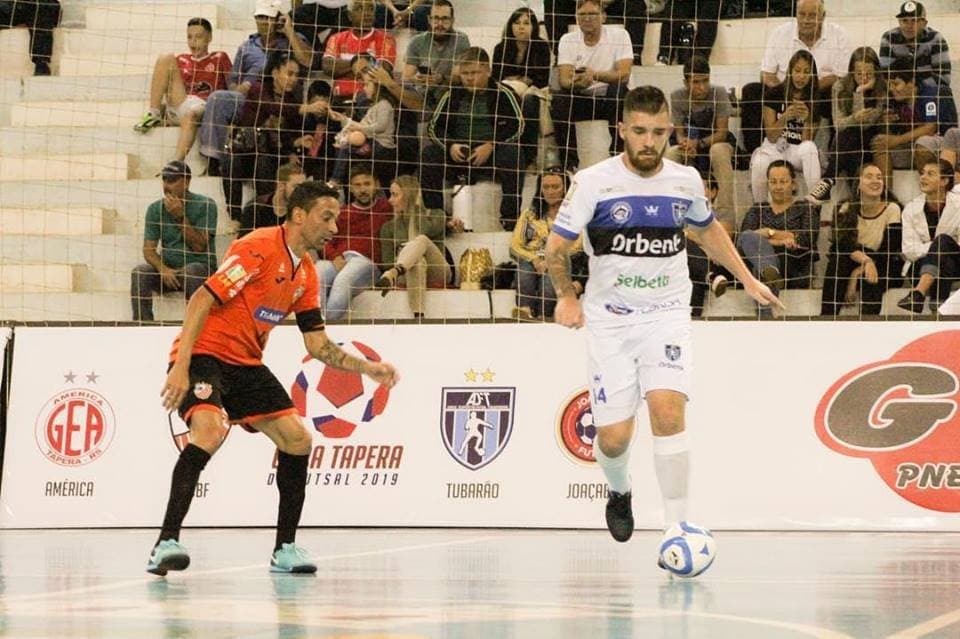 TAÇA BRASIL: Tubarão enfrenta o Carlos Barbosa na semifinal