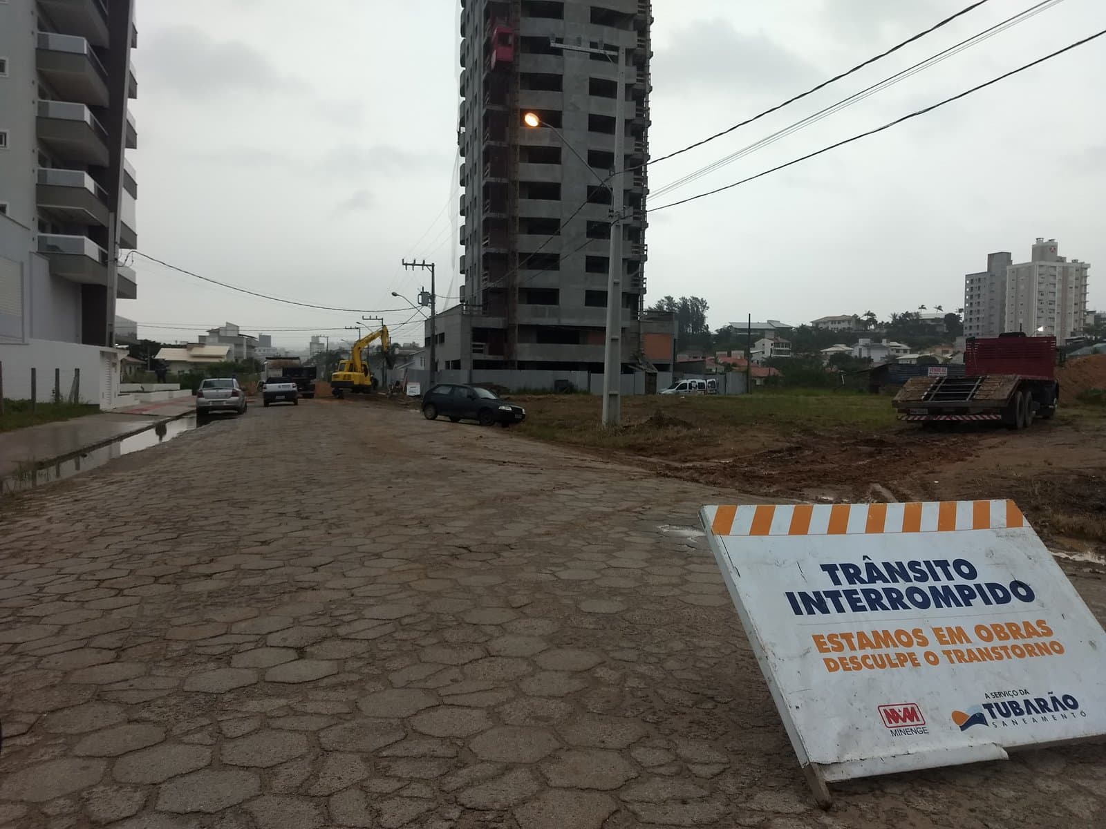 Dez ruas estarão em obras nesta terça-feira (23)