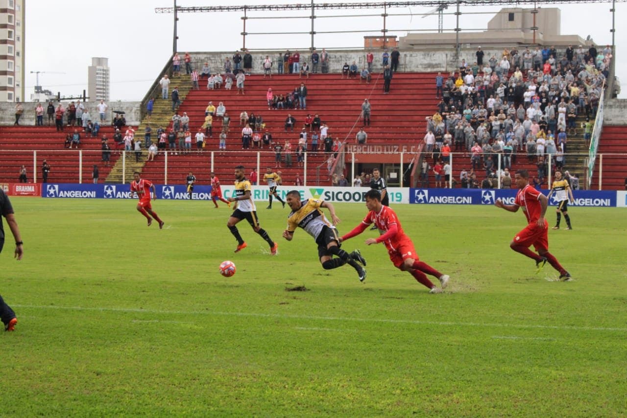 CATARINENSE: Hercílio Luz perde, termina na lanterna e cai para a segunda divisão em 2020