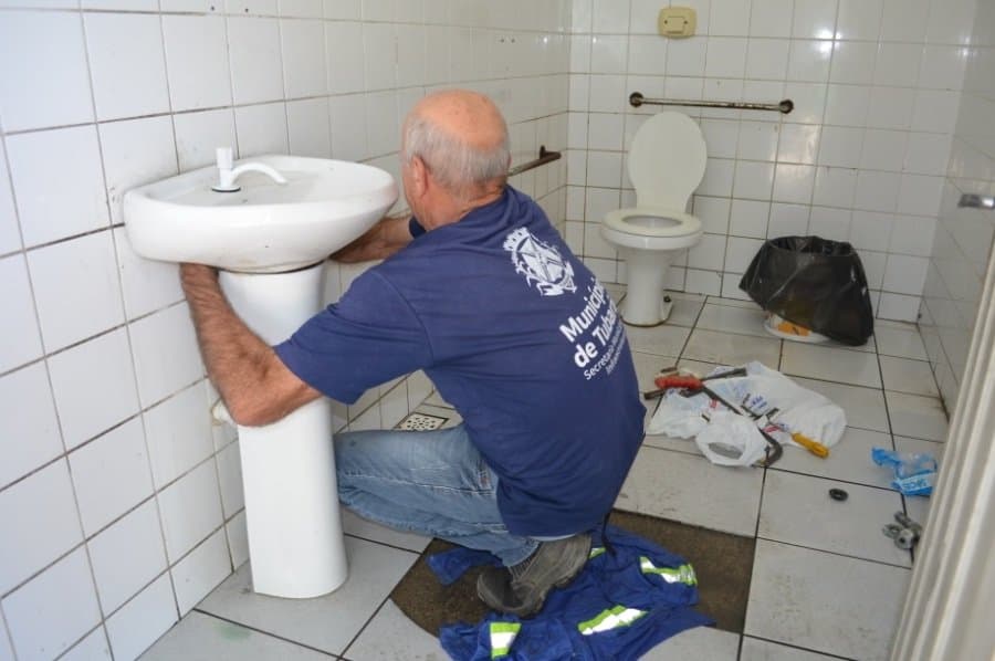 Banheiros da antiga rodoviária receberão manutenção por meio de parceria